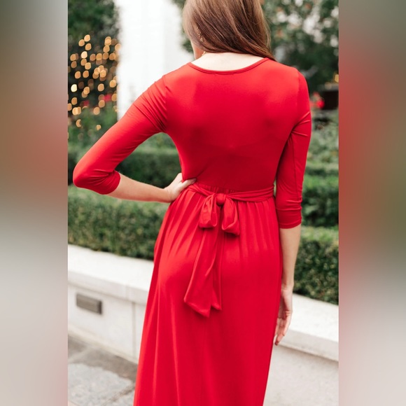 BRI MAXI DRESS IN RED - Picture 5 of 8